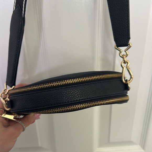 NWOT Marc Jacobs Black Oval Crossbody Bag with Gold Accents - Picture 11 of 14